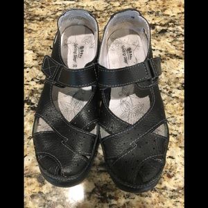 Spring Step Mary Jane Black Size39. Velcro close